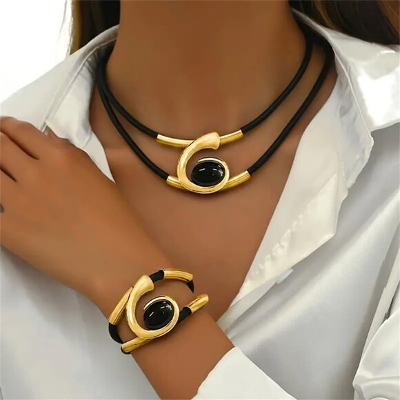 Gold Jewelry Set, Bohemian Double-Layer Black Rope With Oval Black Acrylic Penda - Picture 4 of 7